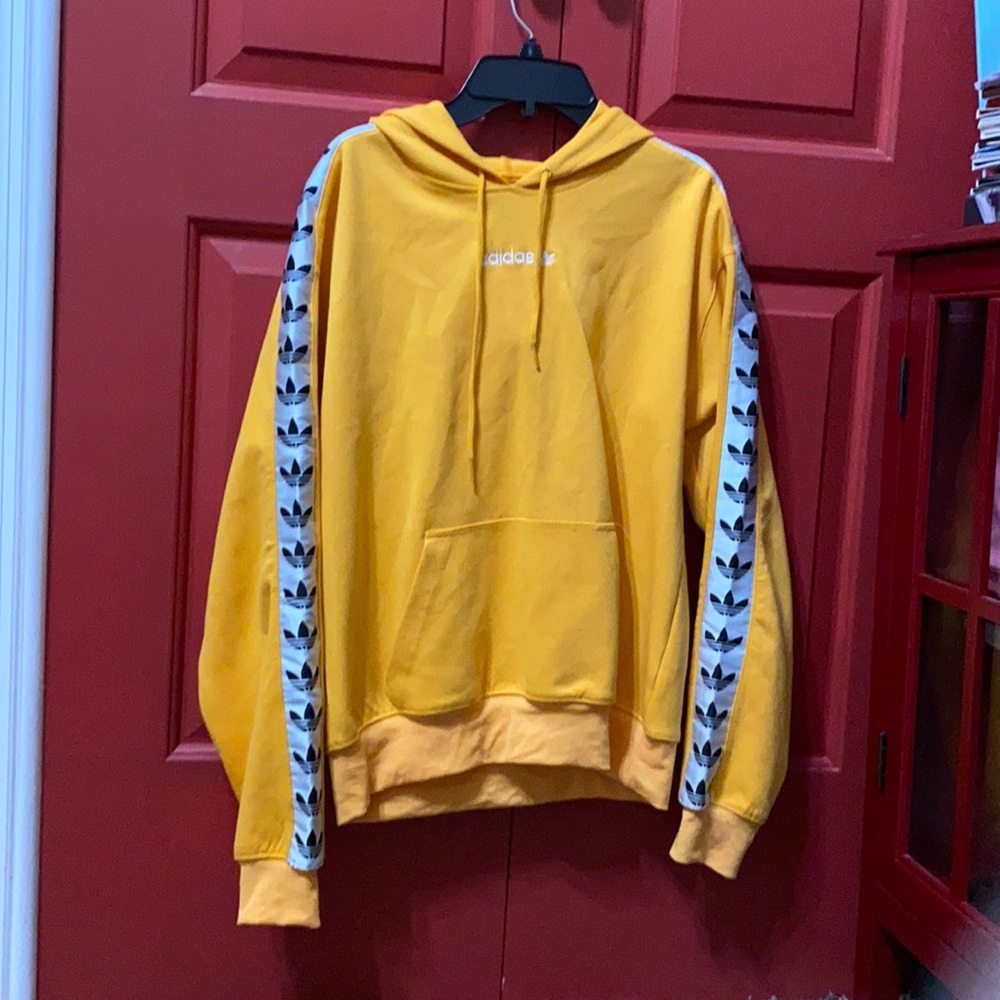 💛 Adidas Logo Hoodie 💛